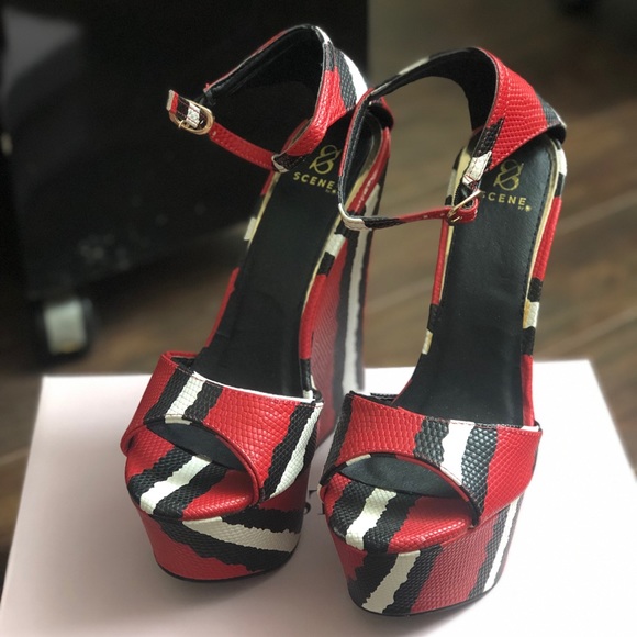 Red/Black/White Open-Toe Wedges - Picture 2 of 2
